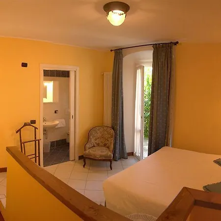 Annamaria Bed & Breakfast Domaso